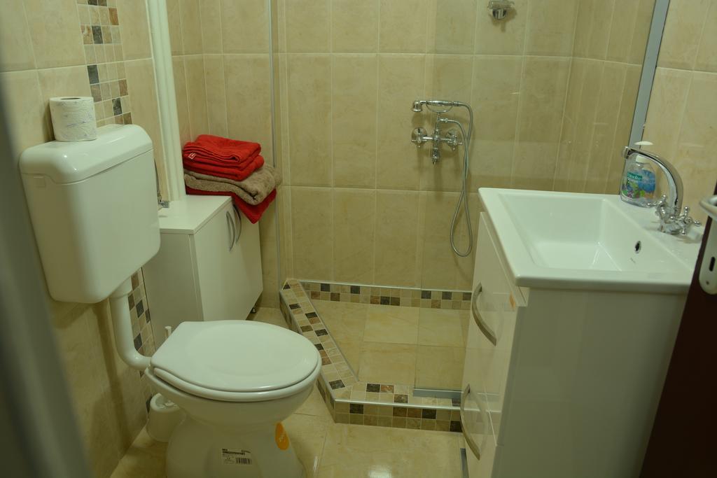 Apartment Kapishtec Skopje Kamer foto