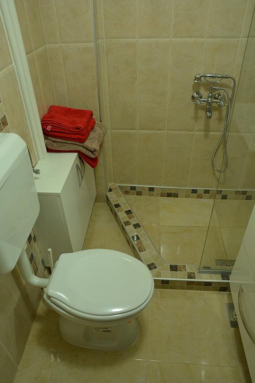 Apartment Kapishtec Skopje Kamer foto